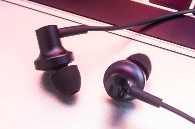 小米圈铁耳机2评测：定位清晰、高性价比的适用派