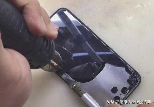 iPhone X后盖玻璃摔碎了能单独替换吗？想知道就告诉你方式