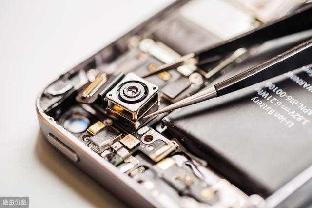 手机屏幕碎了，怎么修理才最划算？两个设施快速解决你的烦恼