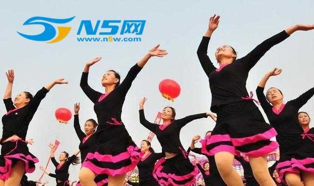 中国“广场舞”催生新商机：一亿大妈，万亿级市场